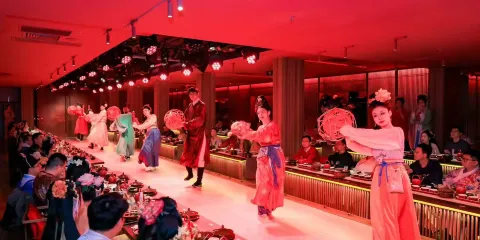 【宮宴·宮廷盛宴】北京宮宴|全景沉浸式古代文化宮廷帝王餐秀【可選午宴/晚宴+觀賞演出,「國潮」文化餐飲】