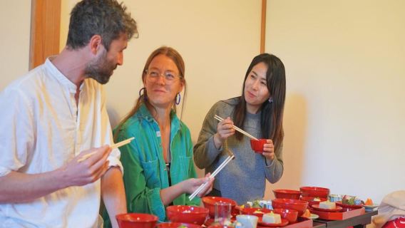 Kyoto Arashiyama Bamboo forest & Hidden Garden Walking Tour with Michelin Lunch