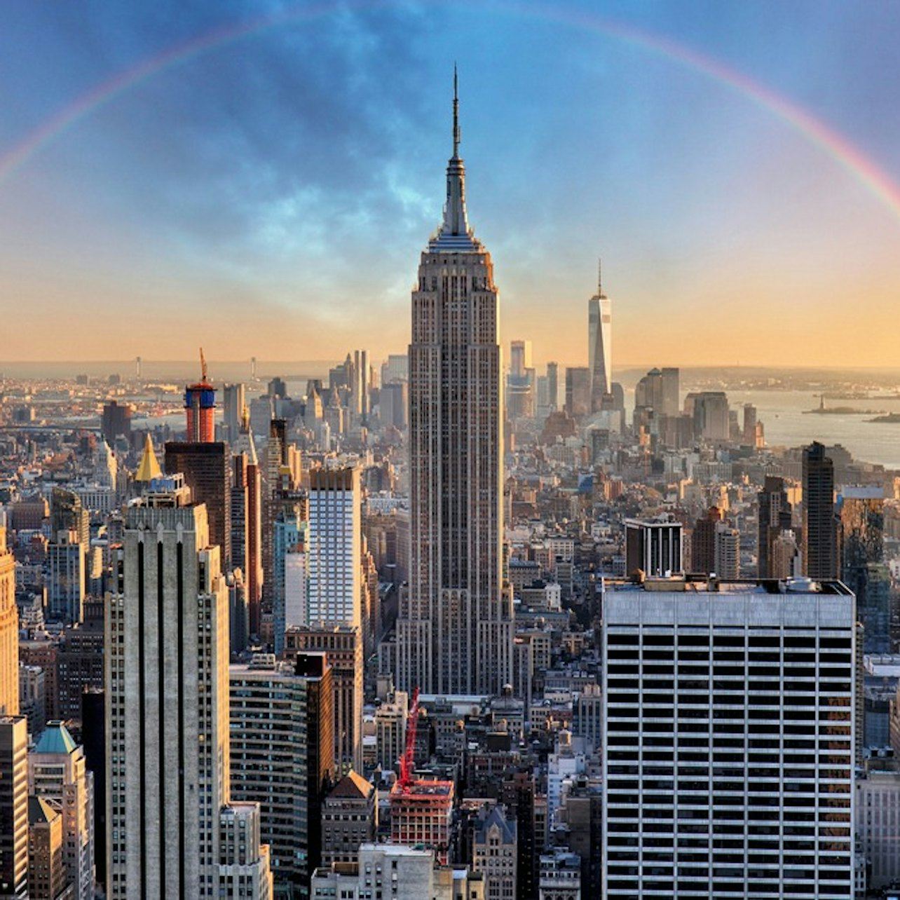 Empire State Building ed Ellis Island: ingresso, crociera + autobus hop-on hop-off 24 ore