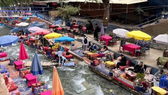 Excursion d'une journée dans la vallée de l'Ourika : randonnée, cascade, déjeuner et détente