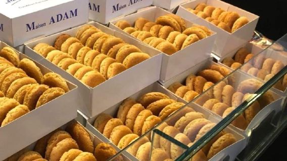 Biarritz: Culture and Food Walking Guided Tour