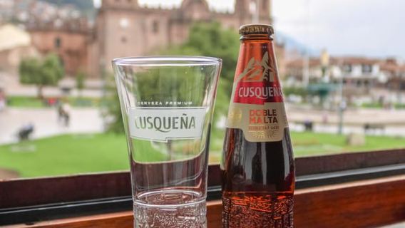 Cusco: Andean Folk Show with Dinner at Tunupa Plaza de Armas