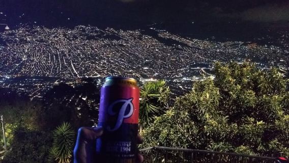 Medellin: Nightlife and Party Tour as a Local