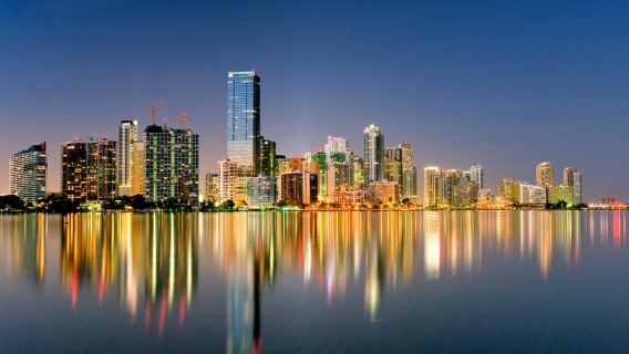 Miami: Tour privado en barco BYOB de día, al atardecer o de noche