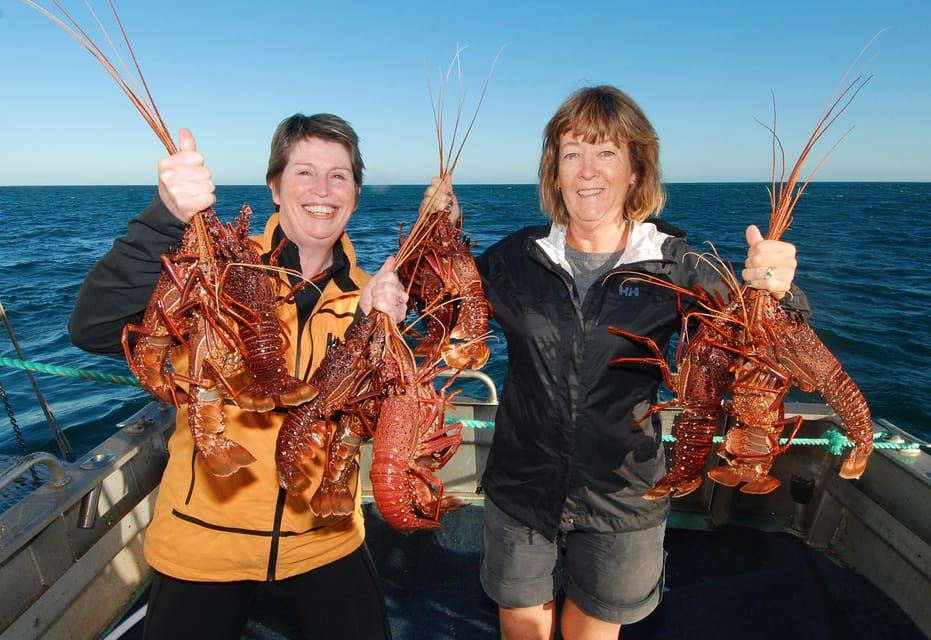 Geraldton: Eco Abrolhos Cruises Lobster Pot Pull