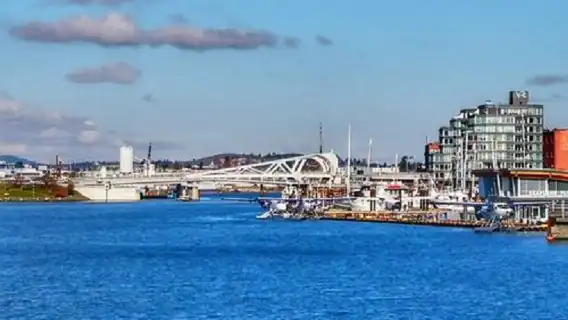 維多利亞1日遊（含BC渡輪+寶翠花園）溫哥華來回/兩人成團