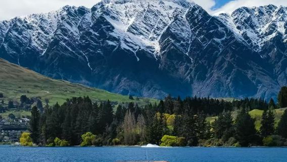 紐西蘭皇后鎮米爾福德峽灣公路風景+遊船【中文包車+12小時】