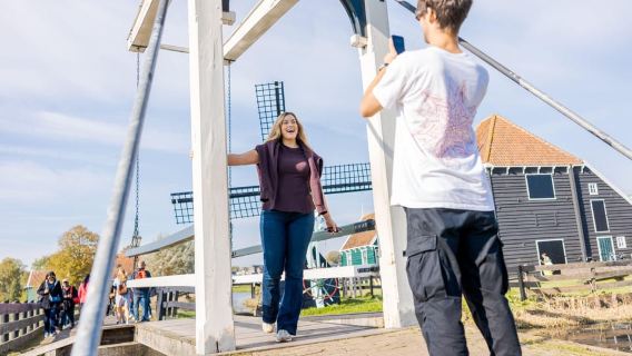 Amsterdam: Keukenhof und Zaanse Schans Live-Tagestour mit Führung