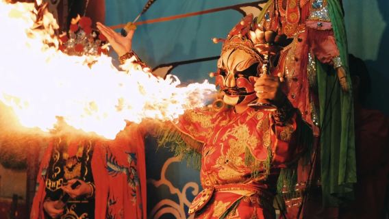 Chengdu Sanhua Old City Sichuan Opera Troupe Face-changing Performance Ticket (Sichuan Opera Family Heritage + Intangible Cultural Heritage Classic Show + Fire-spitting Skill + Slow Savoring of Covered Bowl Tea)