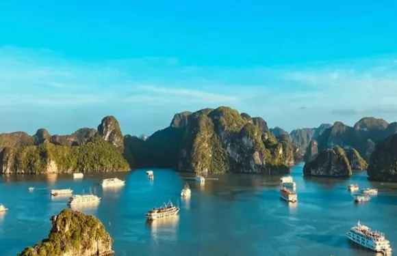 下龍灣：河內出發全日導覽郵輪連午餐及英雄島觀光