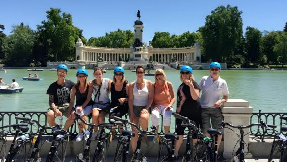 Madrid: Retiro Park and Literary Quarter by Bike