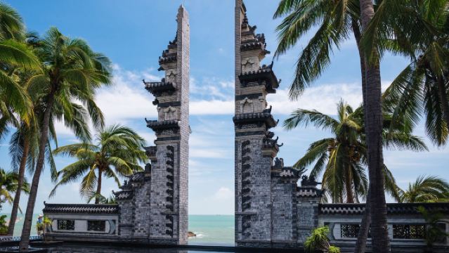 【私人導覽專車接送】大小洞天+天涯海角+天涯小鎮