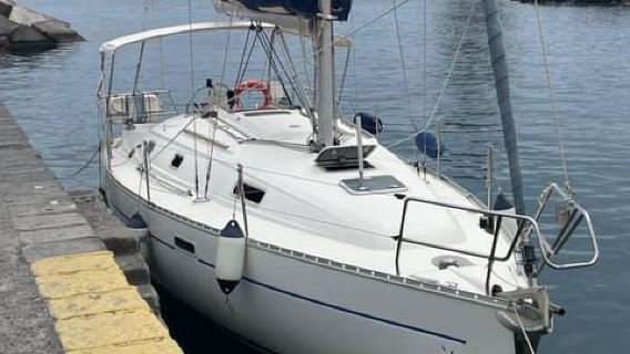 Catania: Full-Day Boat Trip to the Cyclops Nature Reserve with Lunch