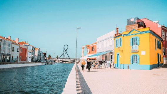 Aveiro: Walking Tour, Boat Tour, Sweets & Colorful Ribbons