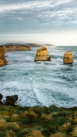 Classic 1-day tour along the Great Ocean Road in Melbourne (English-speaking driver & Twelve Apostles & London Bridge)