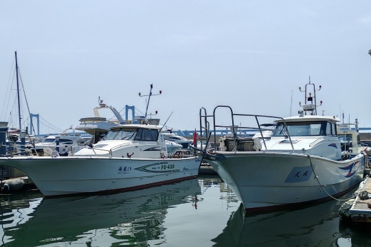 遼寧大連星海遊艇碼頭釣魚艇出海海釣【專業船長教學+提供魚竿魚餌+魚獲歸客人所有】