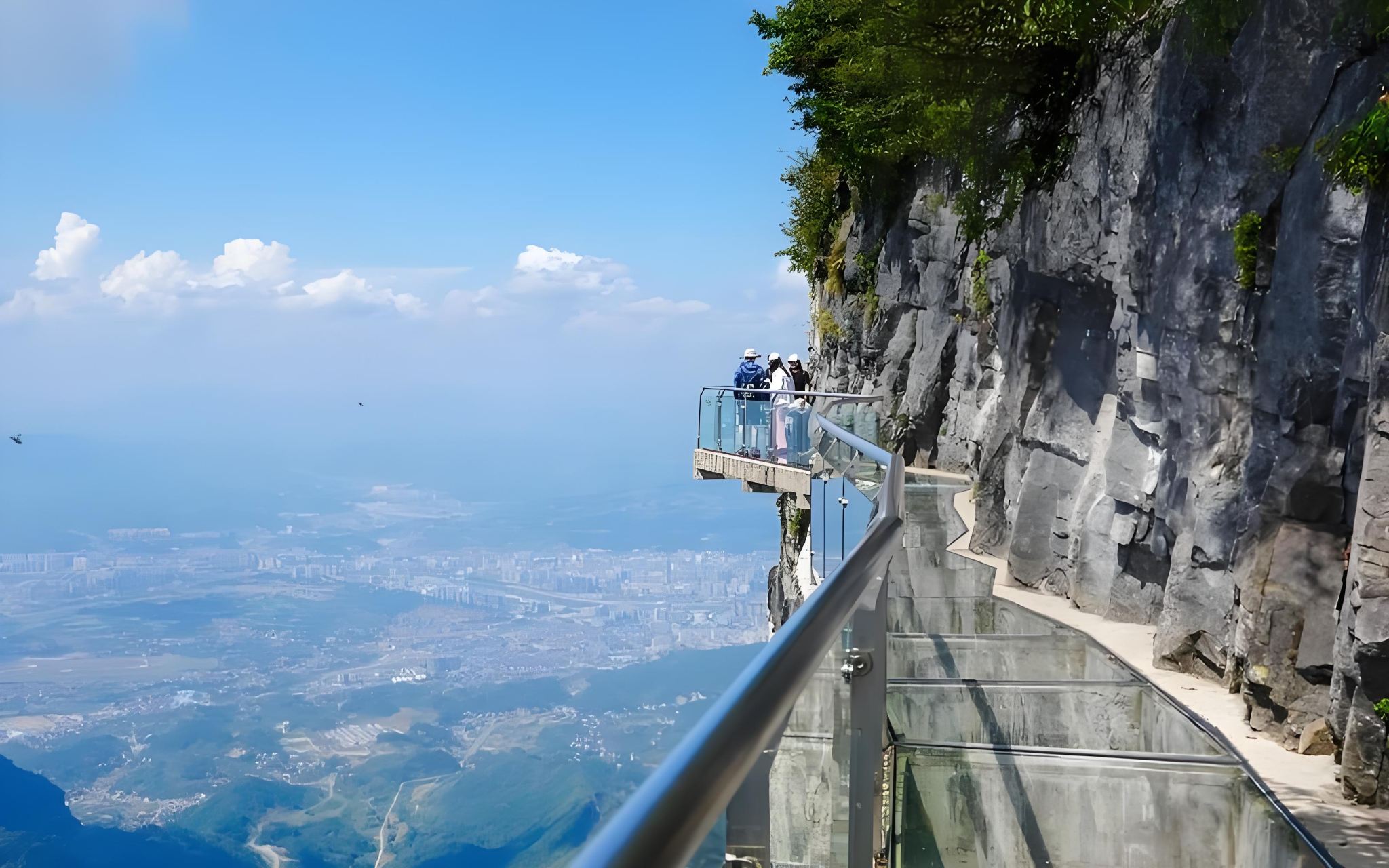 Tour organizzati cinesi a Zhangjiajie: Parco Nazionale Forestale della Montagna Tianmen (Corsia Espressa VIP)