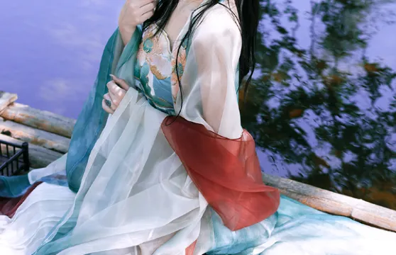 十堰Trip Moments【多語言翻譯攝影師一對一跟拍婚拍街拍抓拍航拍商業活動攝影攝像】