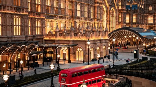 The Londoner Macau (Private Transfer, Any Direction)