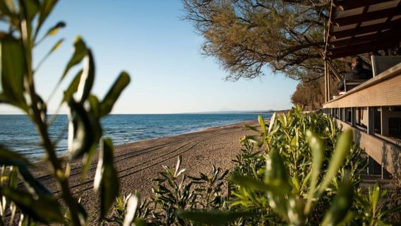 Navetta Sandy Shores: la tua porta d'accesso alla spiaggia di Kourouta