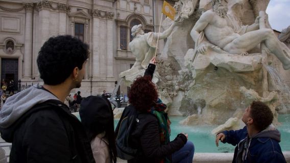 Roma: Recorrido a pie para grupos pequeños en inglés o español