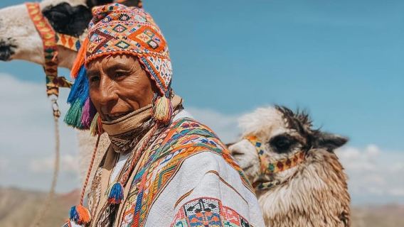 From Cusco: Full day Palccoyo Mountain tour