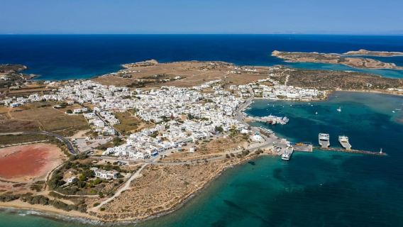 Circuit en français des îles Paros et Antiparos, déjeuner inclus