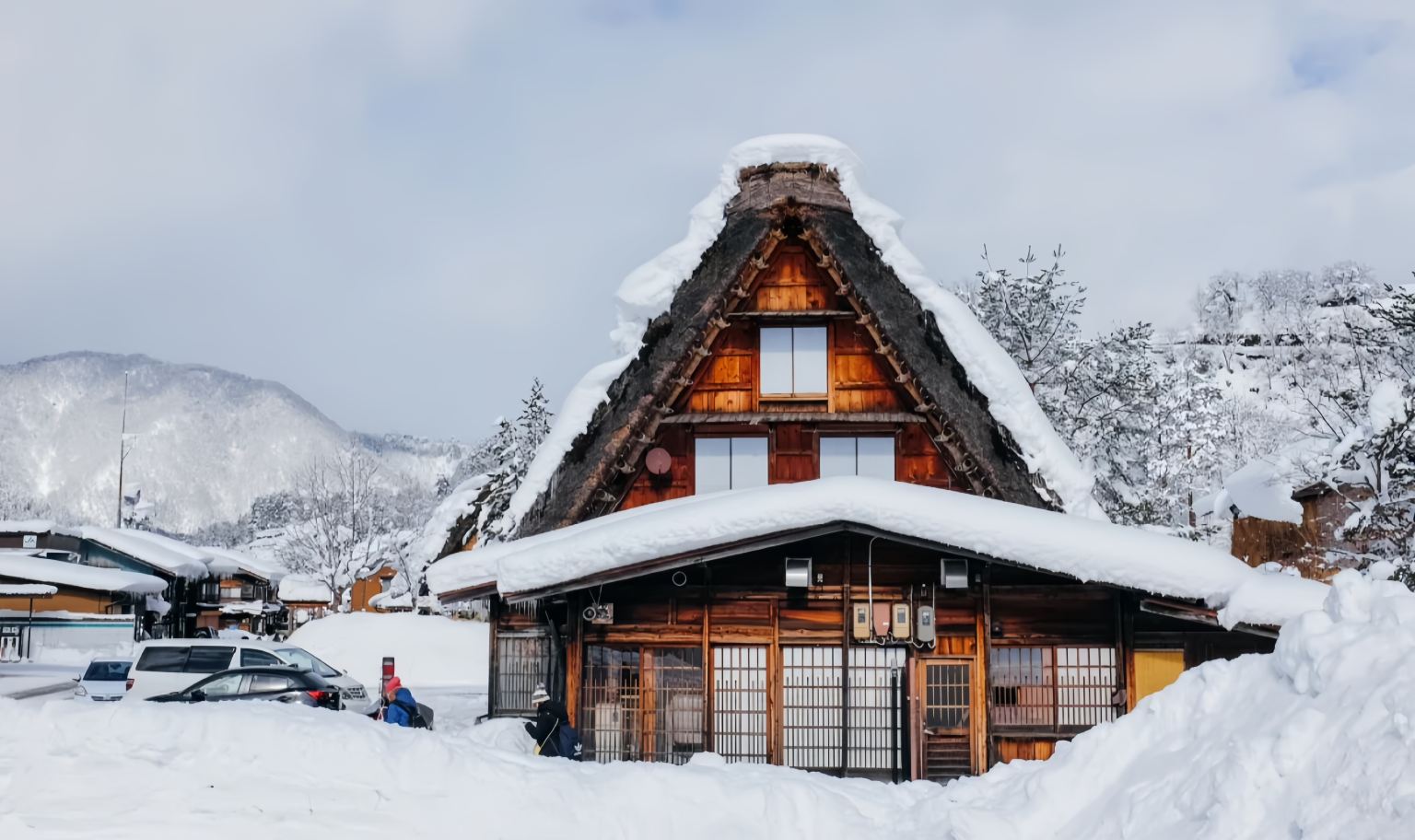 Shirakawa-go Day Tour