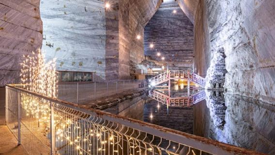 Minivan 8 : Bucharest Lombong Garam Slanic Prahova Perjalanan Sehari