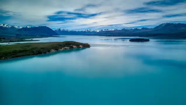 New Zealand Mount Cook + Lake Tekapo + The Church of the Good Shepherd Tour [Small Group of 16 with Lunch Included]