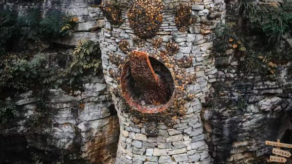 Guiyang Private Charter 1-day Tour to Qingyan Ancient Town, Yelang Valley, Jia Xiu Pavilion and Qianling Mountain Park