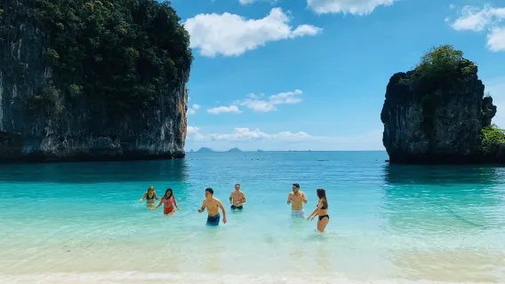 Cheapest tour for Hong Island from Krabi starting at 924 THB Cheapest tour for Hong Island from Krabi starting at 924 THB
