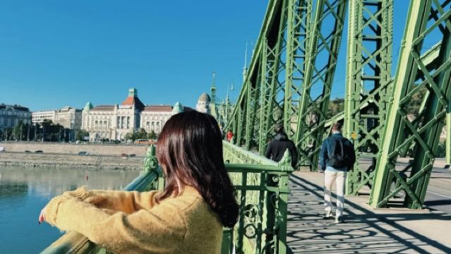 匈牙利布達佩斯-聖安德烈-維謝格拉德-埃斯泰爾戈姆-包車精選