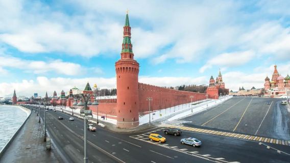 Moscow classic 1-day tour: red square, the Moscow kremlin and St. Basil's cathedral (admission ticket not included)