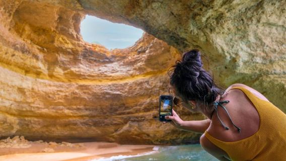 Albufeira: Benagil Caves and Coastline Boat Trip