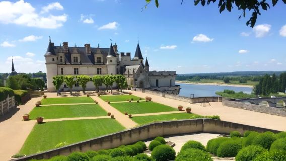 Paris pergi-balik - Istana Chambord + Istana Amboise + Lembah Blois - tersuai nikmati keselesaan peribadi
