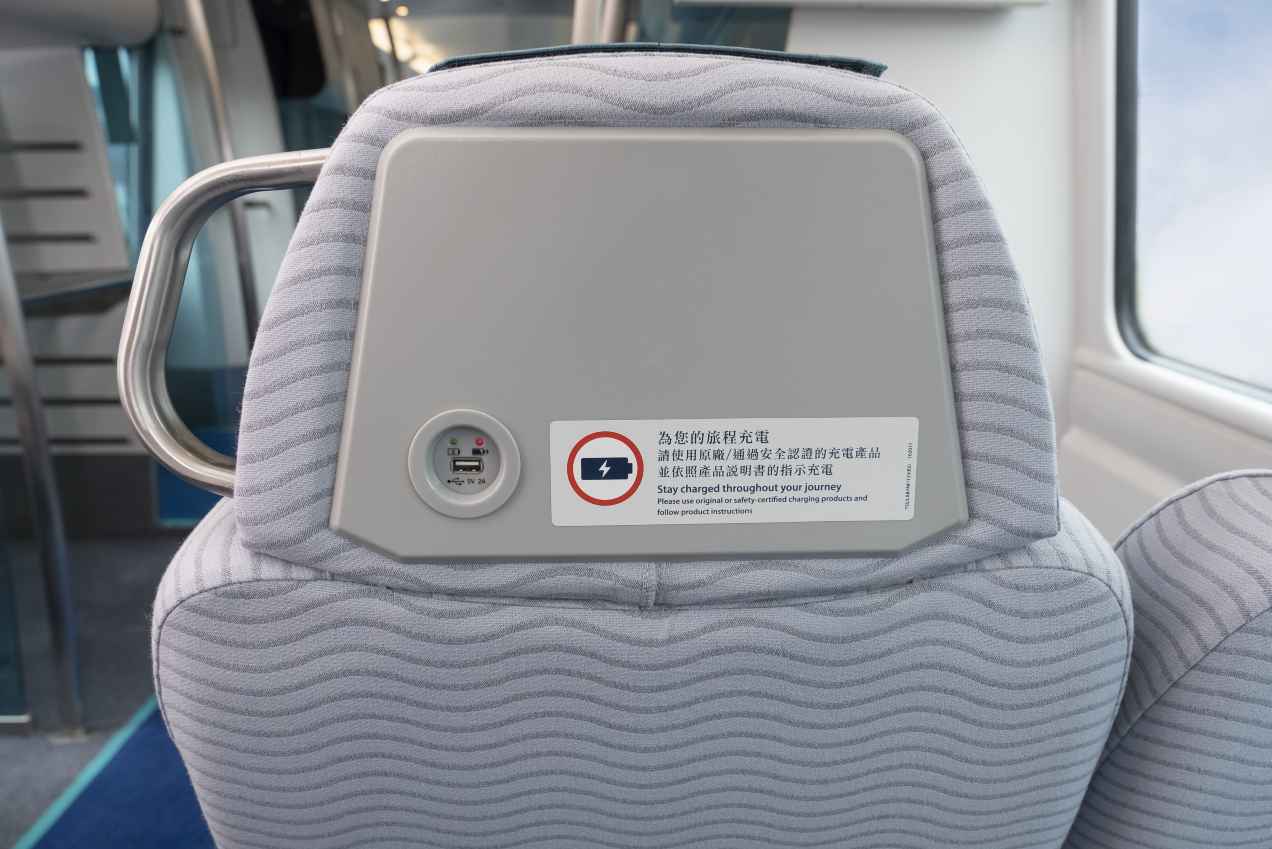 香港　エアポートエクスプレス　香港国際空港駅　40周年限定ジオラマ車両セット 0350a12000bpmdnzuB40C.jpg