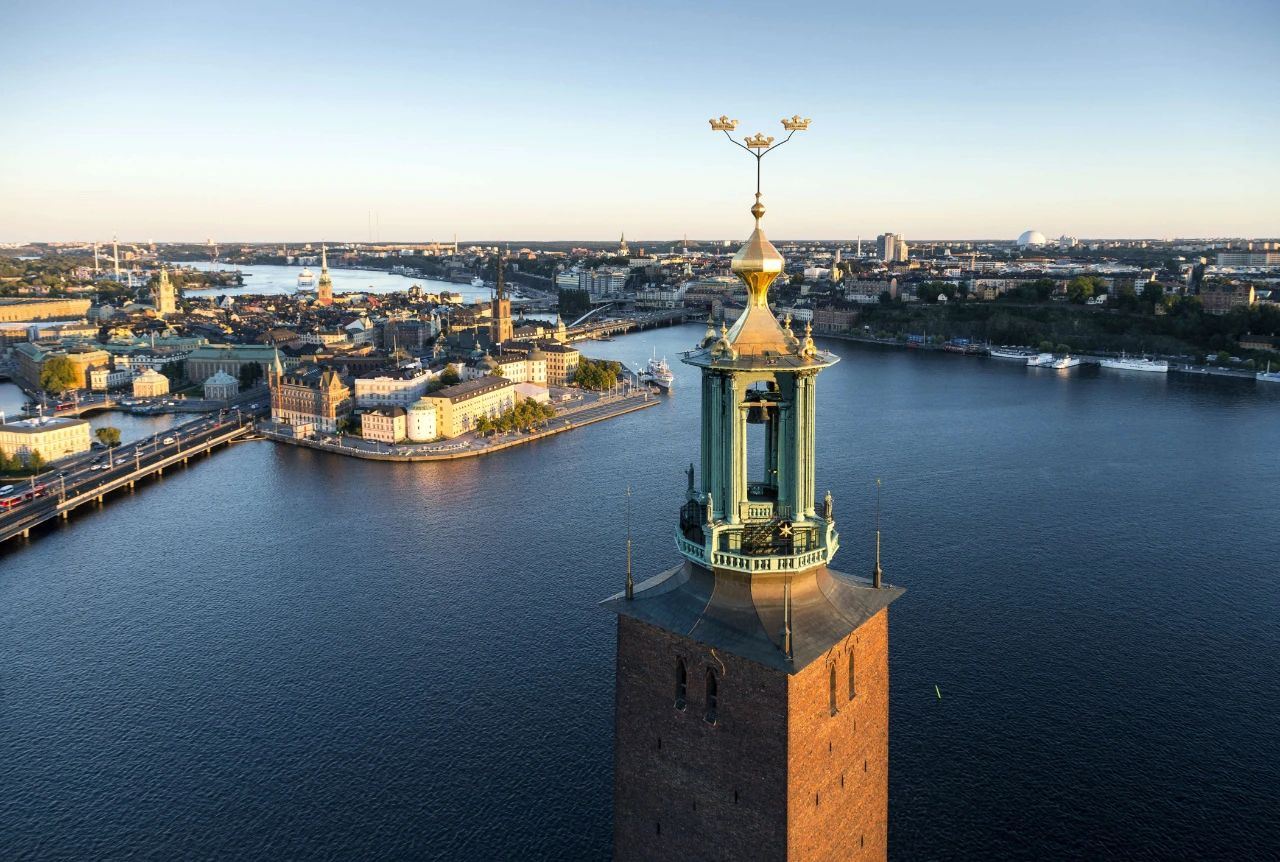 Stockholm City Hall + The Royal Palace + Storkyrkan day tour