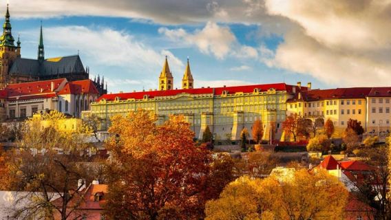 ปราก: ทัวร์ชมเมืองพร้อมอาหารกลางวันและล่องเรือในแม่น้ำ