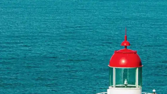 tour 1 ngày Bãi biển Vàng Bờ Tây Thanh Đảo + Ban công Thành phố + Phim thuê xe riêng Phương Đông (Có tiếng Anh)