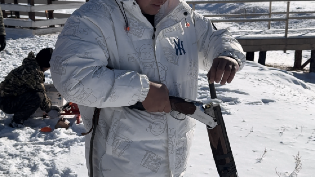 Pengalaman ketenteraan Borzya Rusia. Menembak, kenderaan berperisai. Lawatan sehari