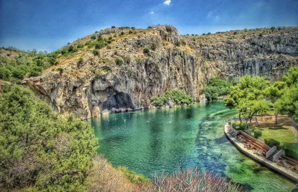 雅典包車環島沃利亞戈米尼湖+沿海公路風光線+海神廟+憲法廣場