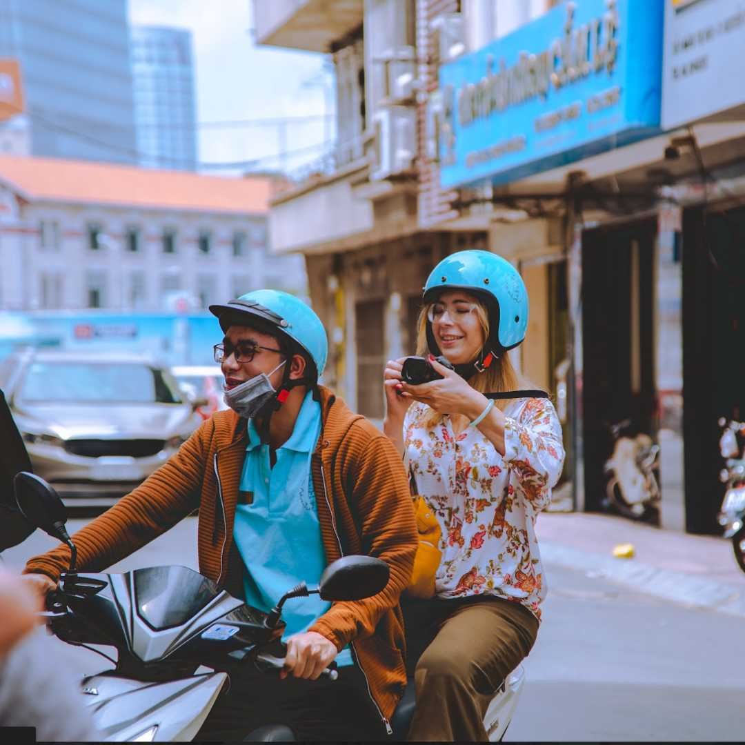 Penunggang wanita|Pakej Menunggang Motosikal di Ho Chi Minh City dengan Saigon Adventure
