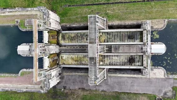 包車漫遊拉盧維耶爾：運河升船機/斯特雷皮提約升船機/陶瓷館