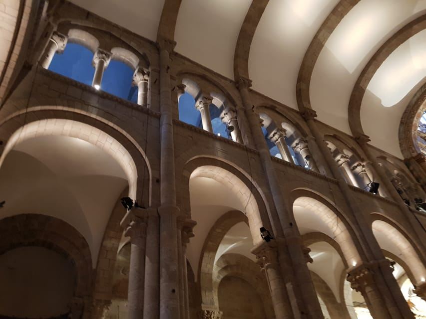 Santiago: tour della cattedrale e del museo + opzione Portico della Gloria