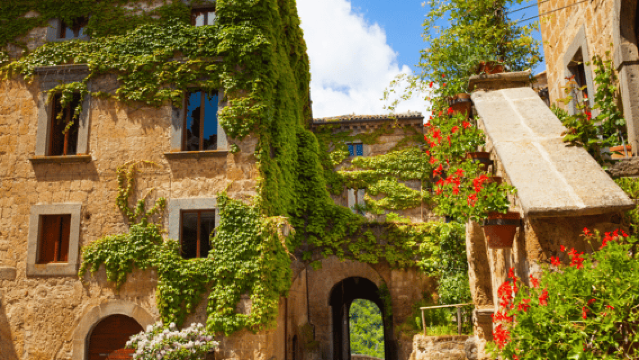 From Rome: private tour in Bomarzo and Civita of Bagnoregio