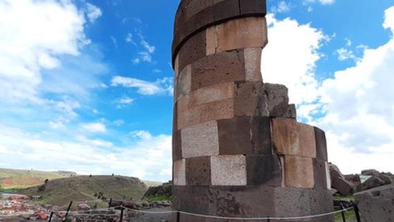 Excursión a las Chullpas de Sillustani