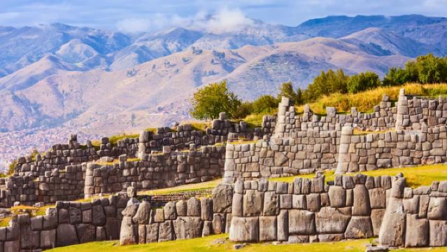 Cusco Open-Top Bus Tour with Stops & Live Guide