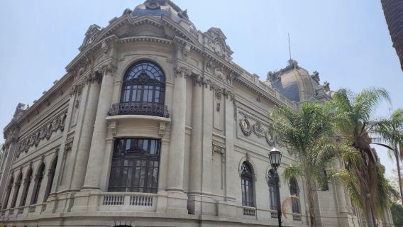 智利聖地亞哥武器廣場-聖克里斯托瓦爾山【中文專車-悅享旅途】