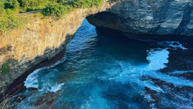 Tour 1 ngày khám phá Đông Tây đảo Nusa Penida xuất phát từ Bali